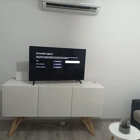 M&k Apartment *